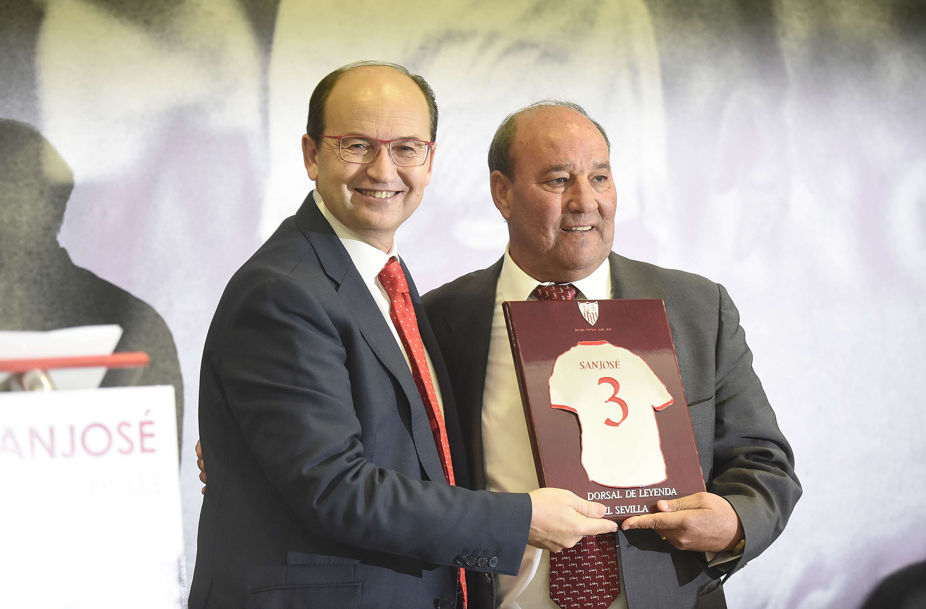 8. Dorsal de Leyenda Curro Sanjosé